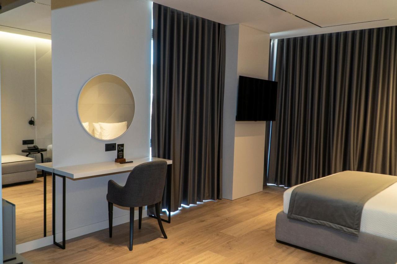 Center Hotel Саранда Экстерьер фото