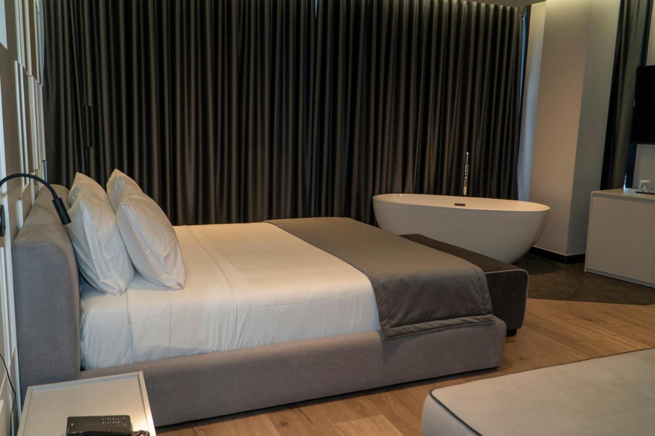 Center Hotel Саранда Экстерьер фото
