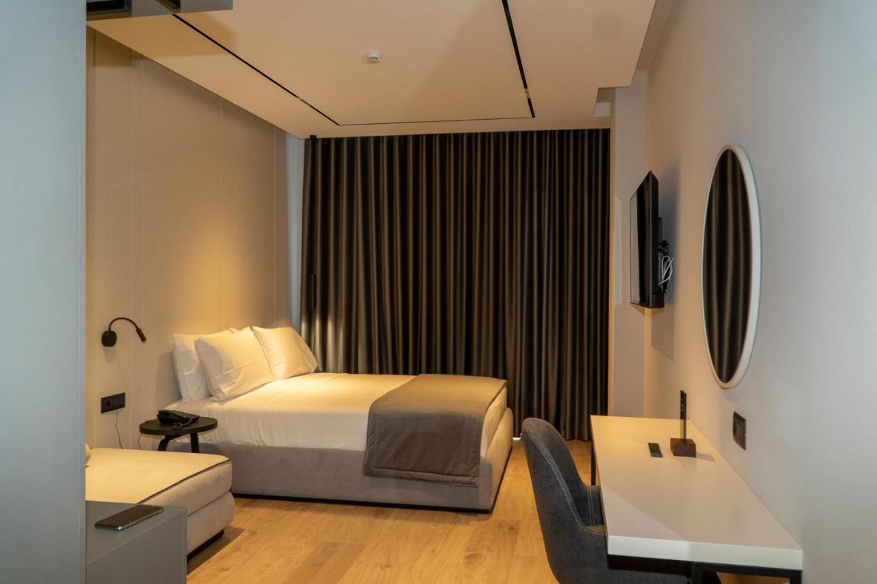 Center Hotel Саранда Экстерьер фото
